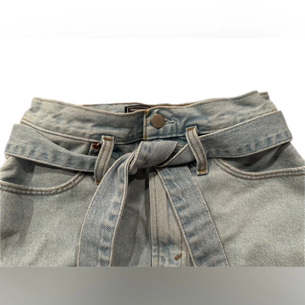 Abercrombie & Fitch Jean‎ Shorts